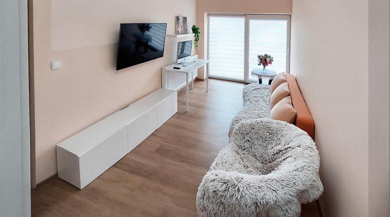 Apartamenty Gorki Male Тушин Екстер'єр фото